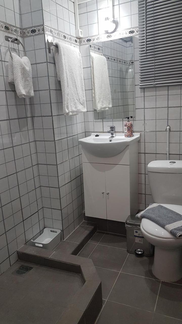 Palette Apartment Champagne - Athens Center, 6 Bd, 3 Bath Esterno foto